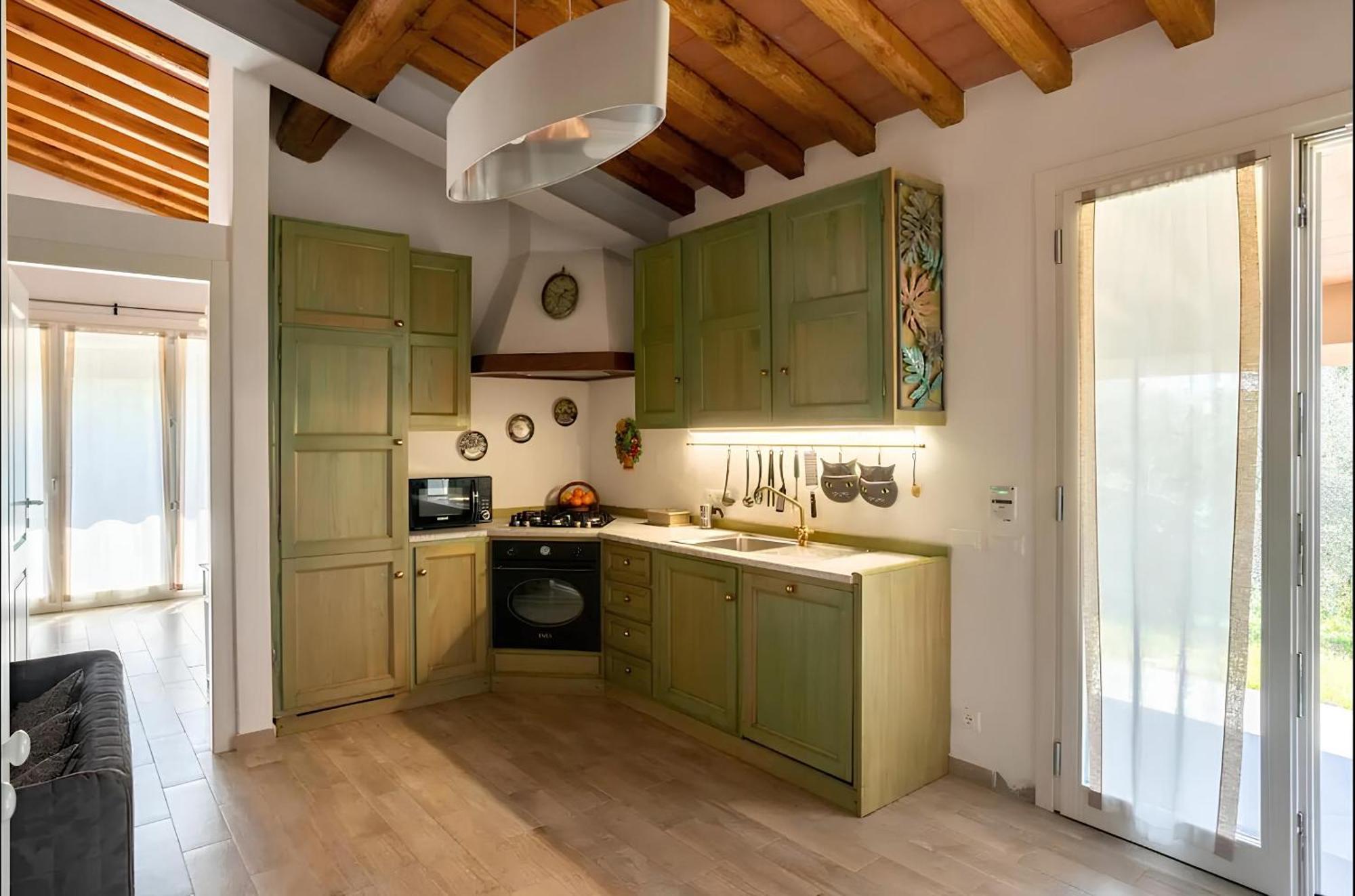 Cozy Tuscany Apartment With View Pescia Exterior photo